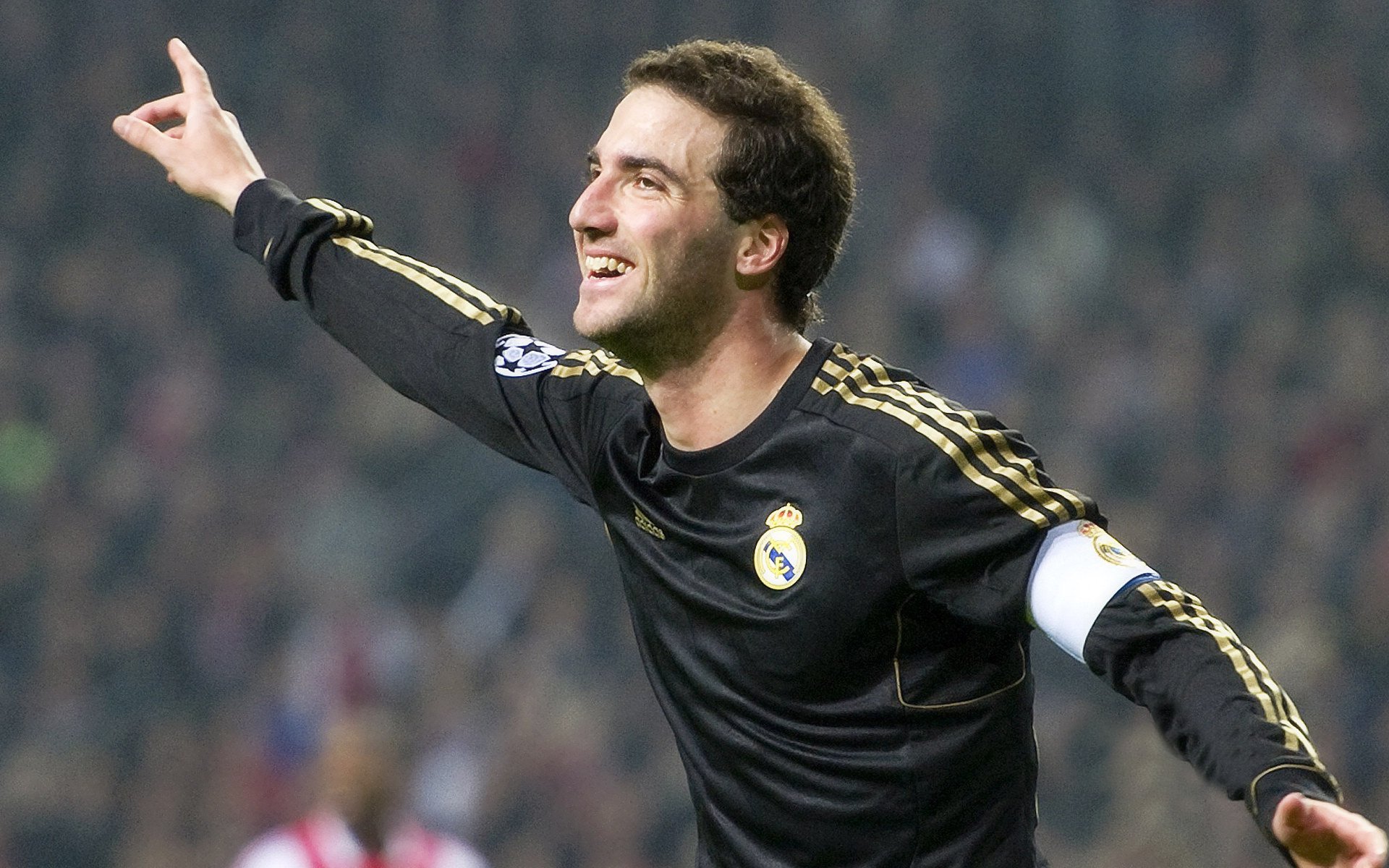 巴西队在南美预赛中领跑，提前锁定世界杯门票